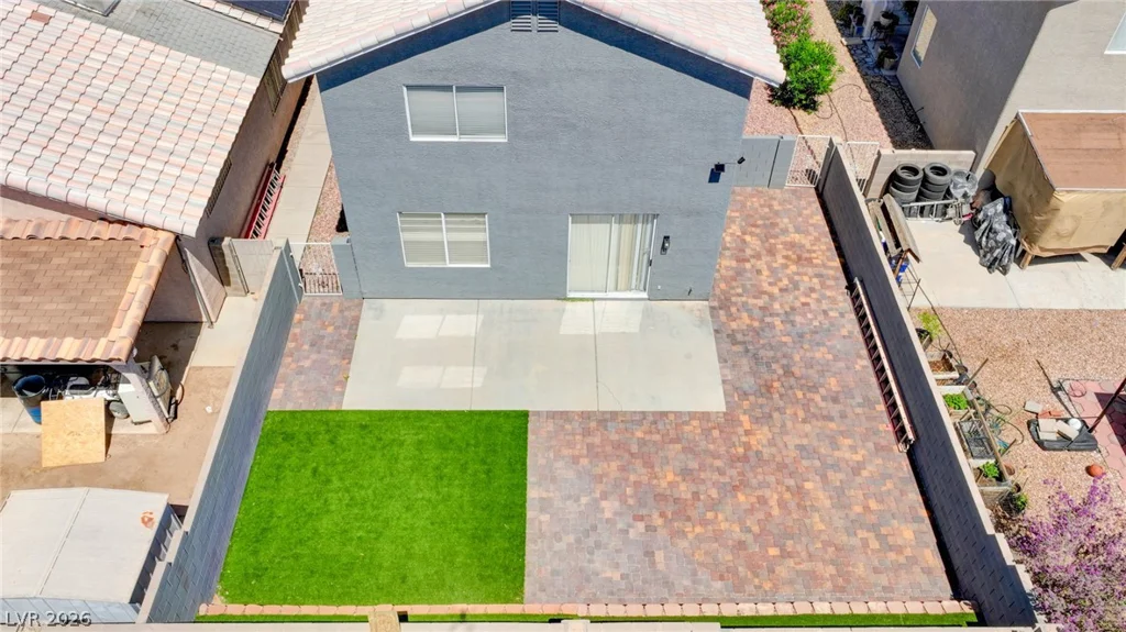 5929 Autumn Harvest Ave, Las Vegas, NV 89142