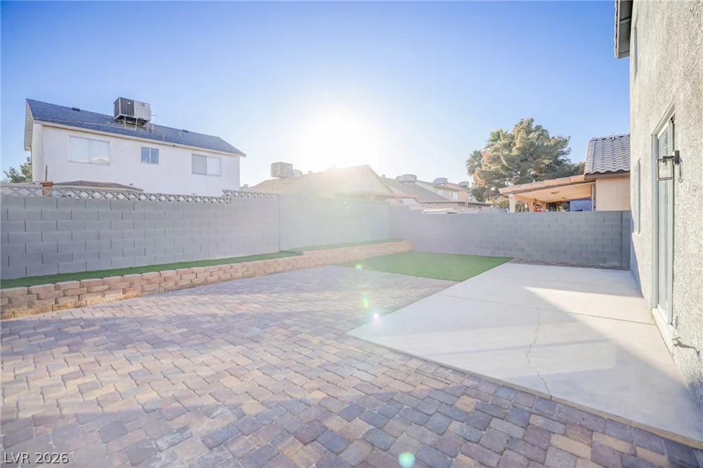 5929 Autumn Harvest Ave, Las Vegas, NV 89142