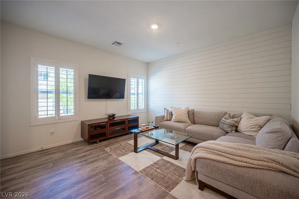 530 Gloster, Henderson, NV 89044