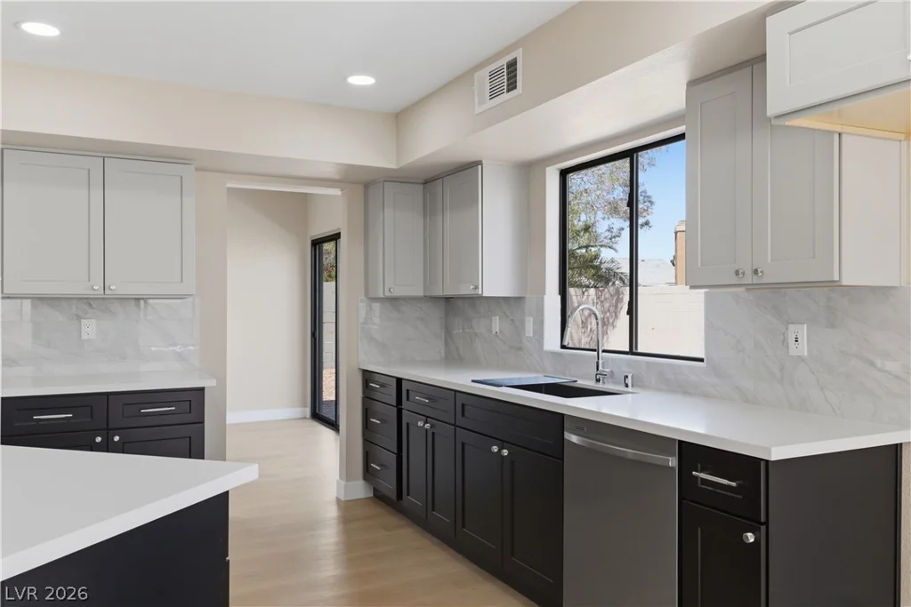 73 Westheimer, Henderson, NV 89074