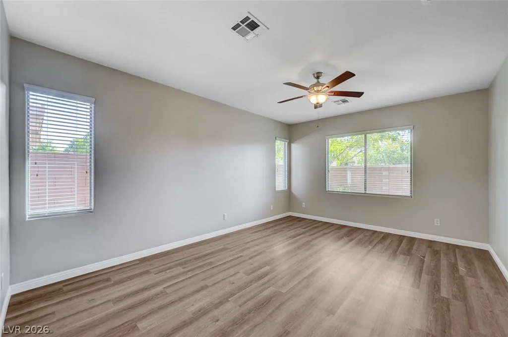 8045 Glacier Falls, North Las Vegas, NV 89085