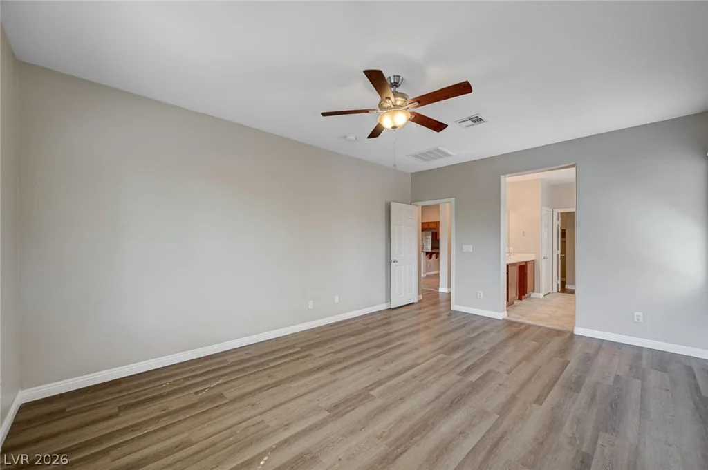 8045 Glacier Falls, North Las Vegas, NV 89085