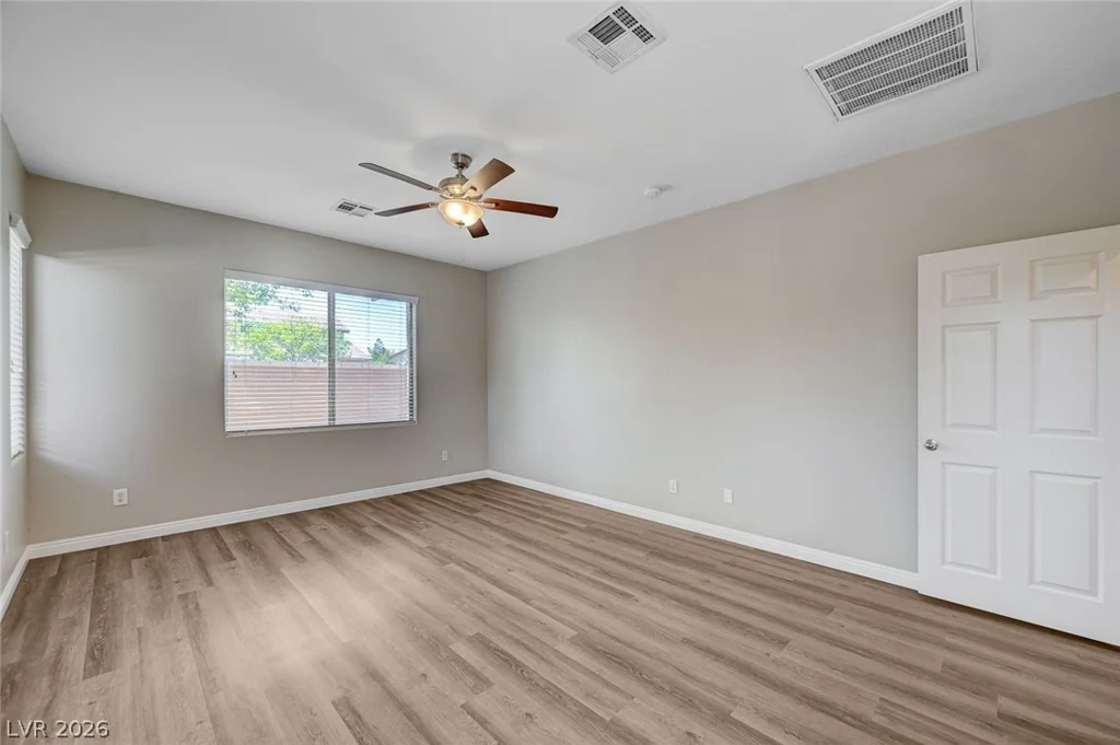 8045 Glacier Falls, North Las Vegas, NV 89085