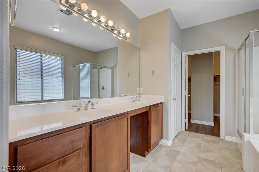 8045 Glacier Falls, North Las Vegas, NV 89085