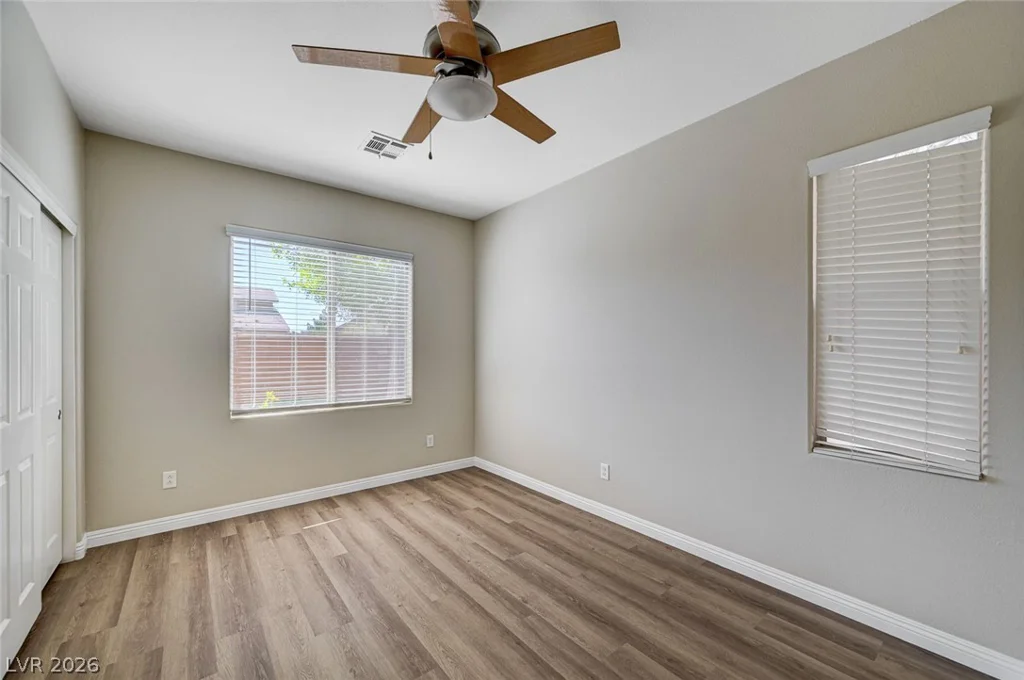 8045 Glacier Falls, North Las Vegas, NV 89085