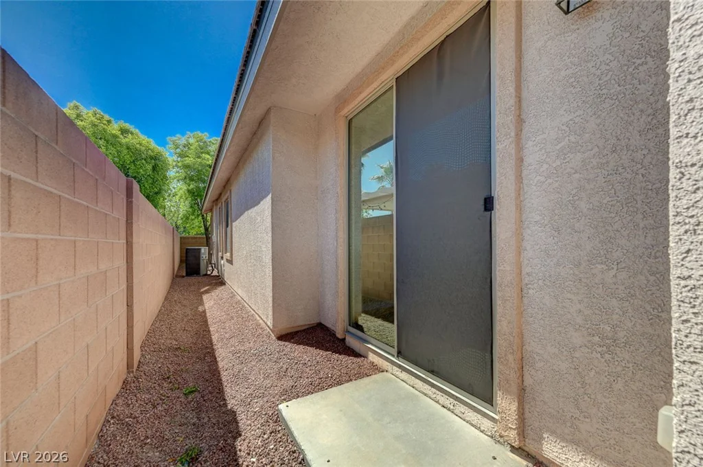 8045 Glacier Falls, North Las Vegas, NV 89085