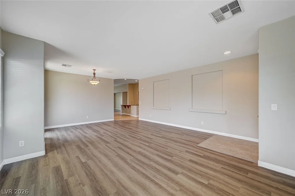 8045 Glacier Falls, North Las Vegas, NV 89085