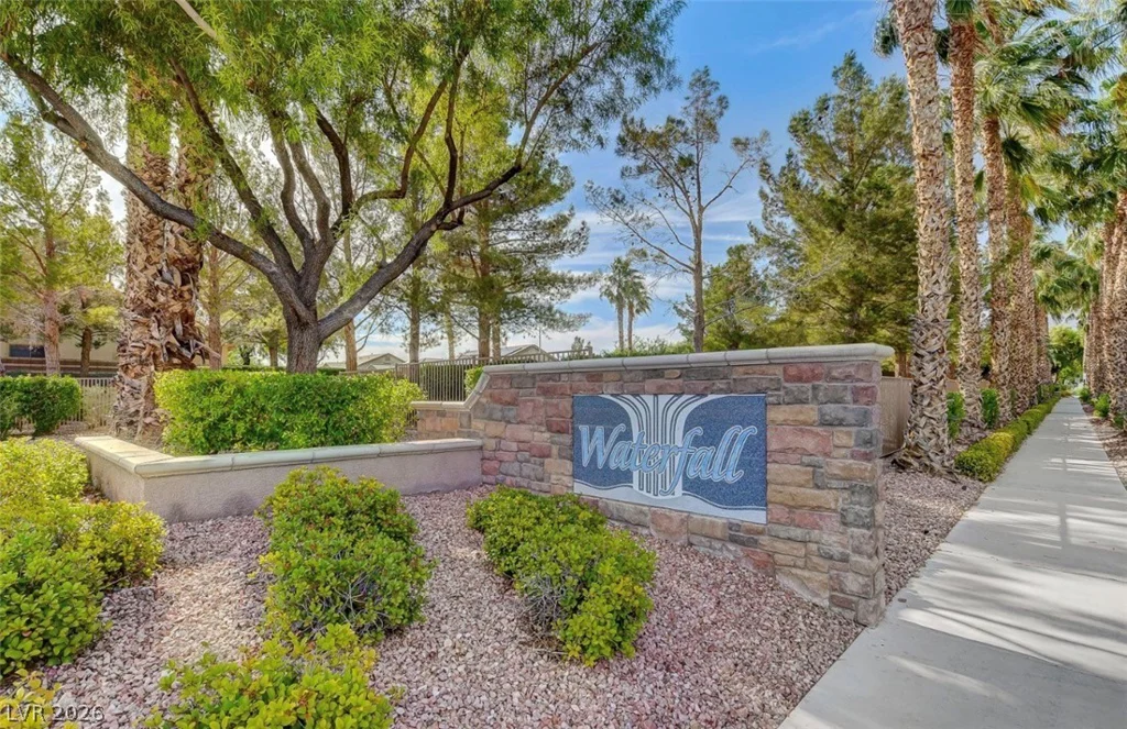 8045 Glacier Falls, North Las Vegas, NV 89085