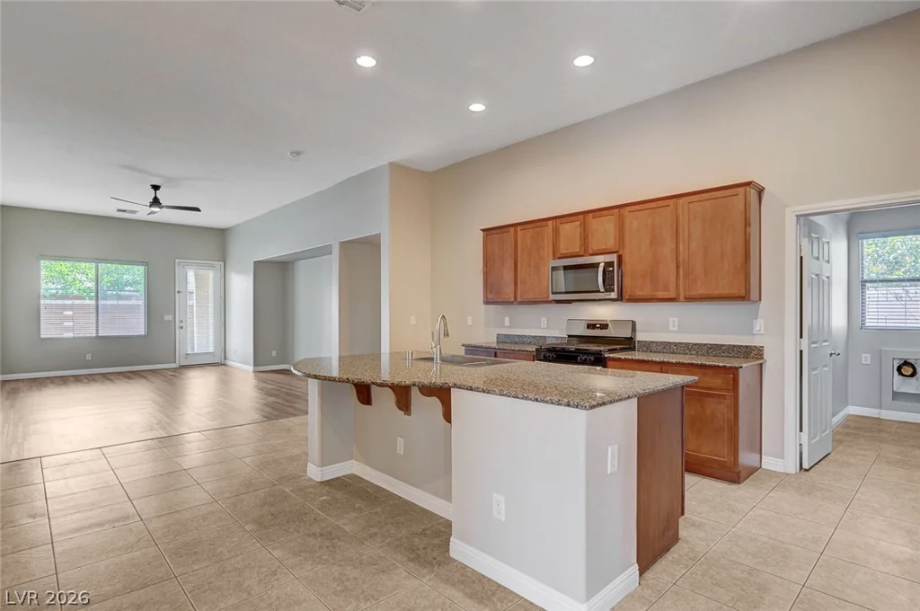 8045 Glacier Falls, North Las Vegas, NV 89085