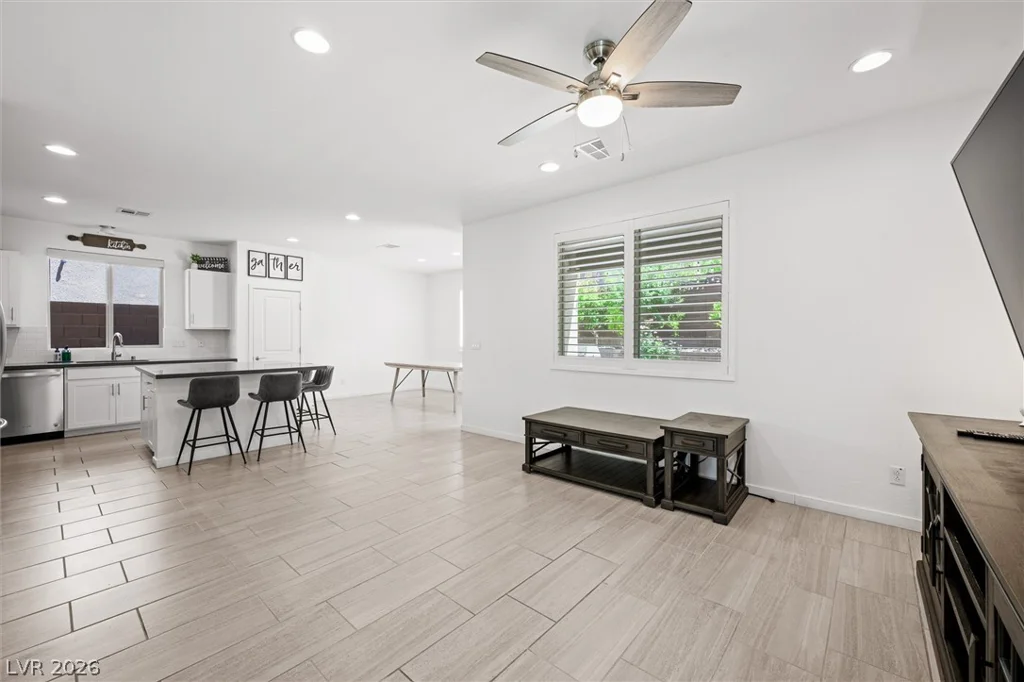 7040 Topaz Mountain, Las Vegas, NV 89148