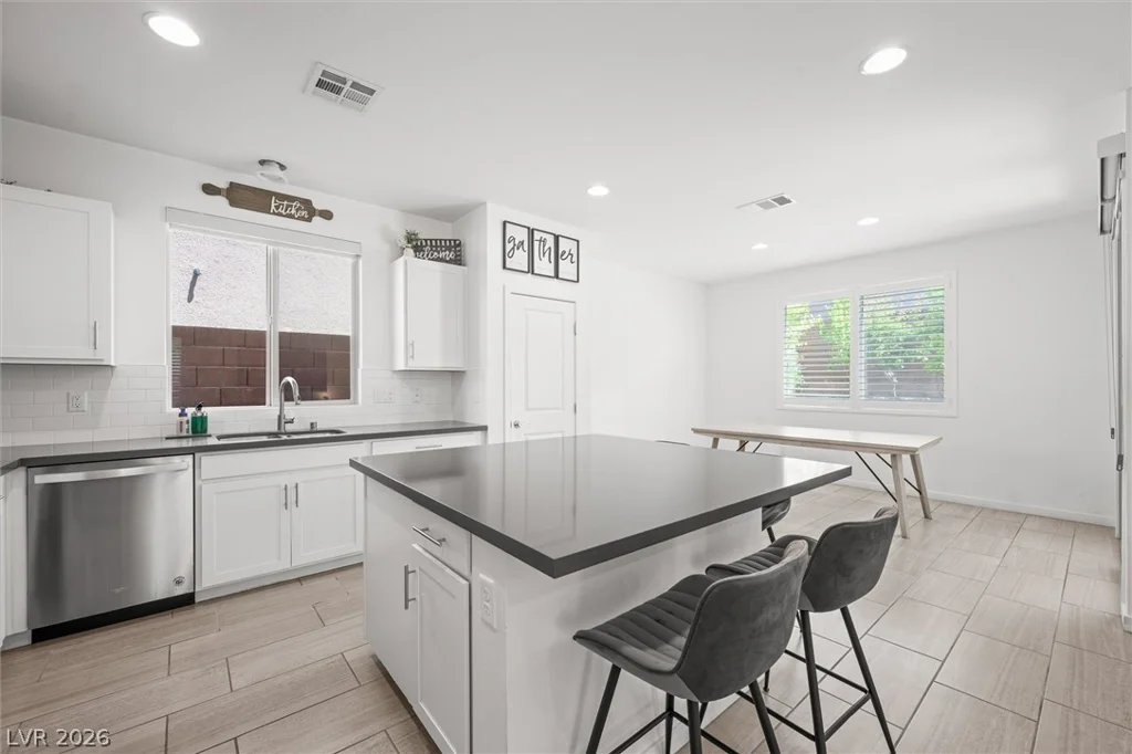 7040 Topaz Mountain, Las Vegas, NV 89148