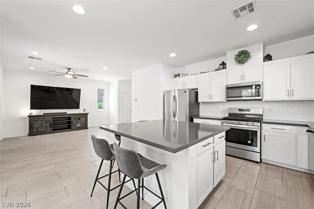7040 Topaz Mountain, Las Vegas, NV 89148