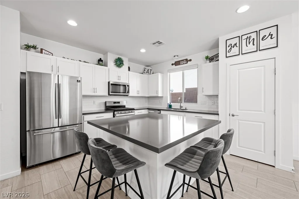 7040 Topaz Mountain, Las Vegas, NV 89148