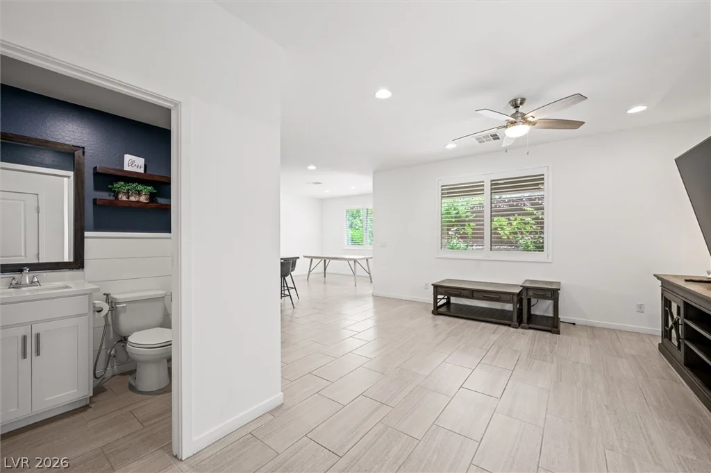 7040 Topaz Mountain, Las Vegas, NV 89148