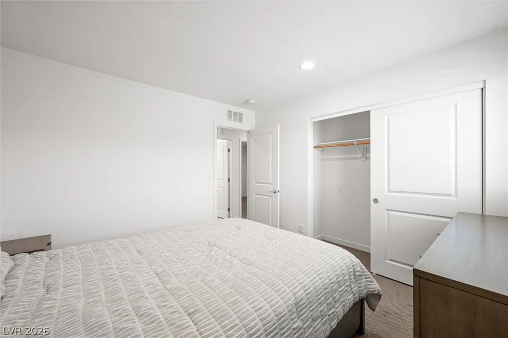 7040 Topaz Mountain, Las Vegas, NV 89148