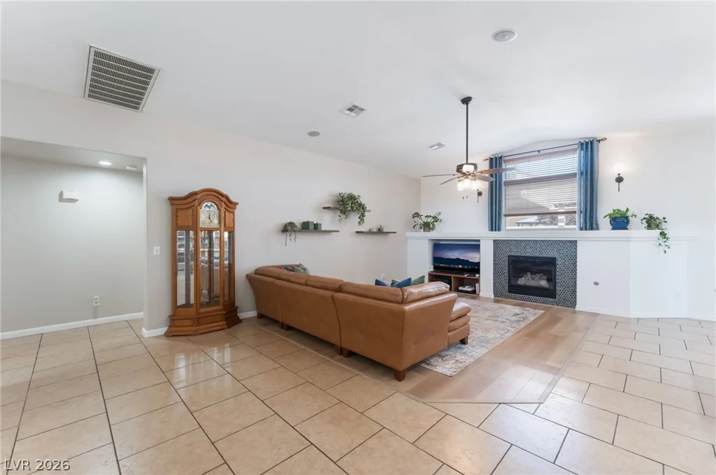306 Violetta, North Las Vegas, NV 89031
