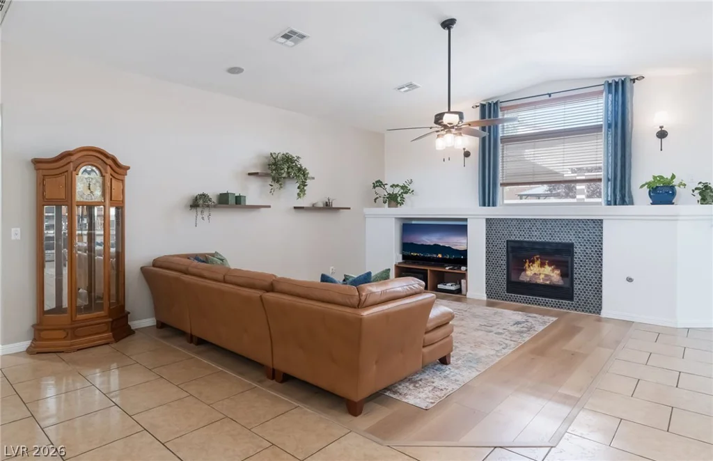 306 Violetta, North Las Vegas, NV 89031