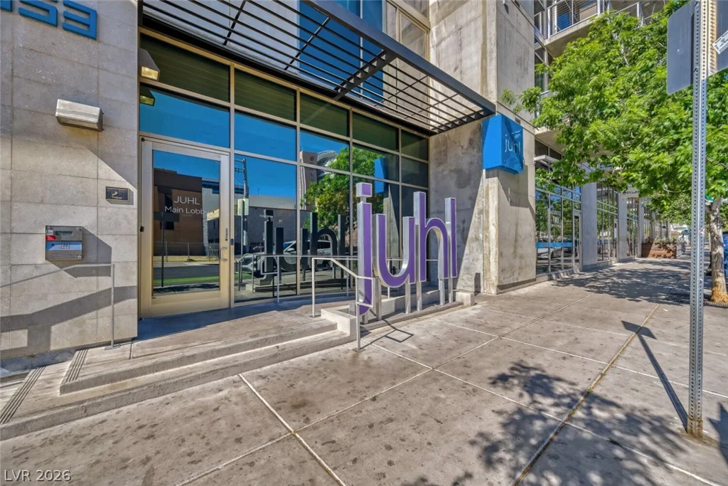 353 Bonneville, Las Vegas, NV 89101