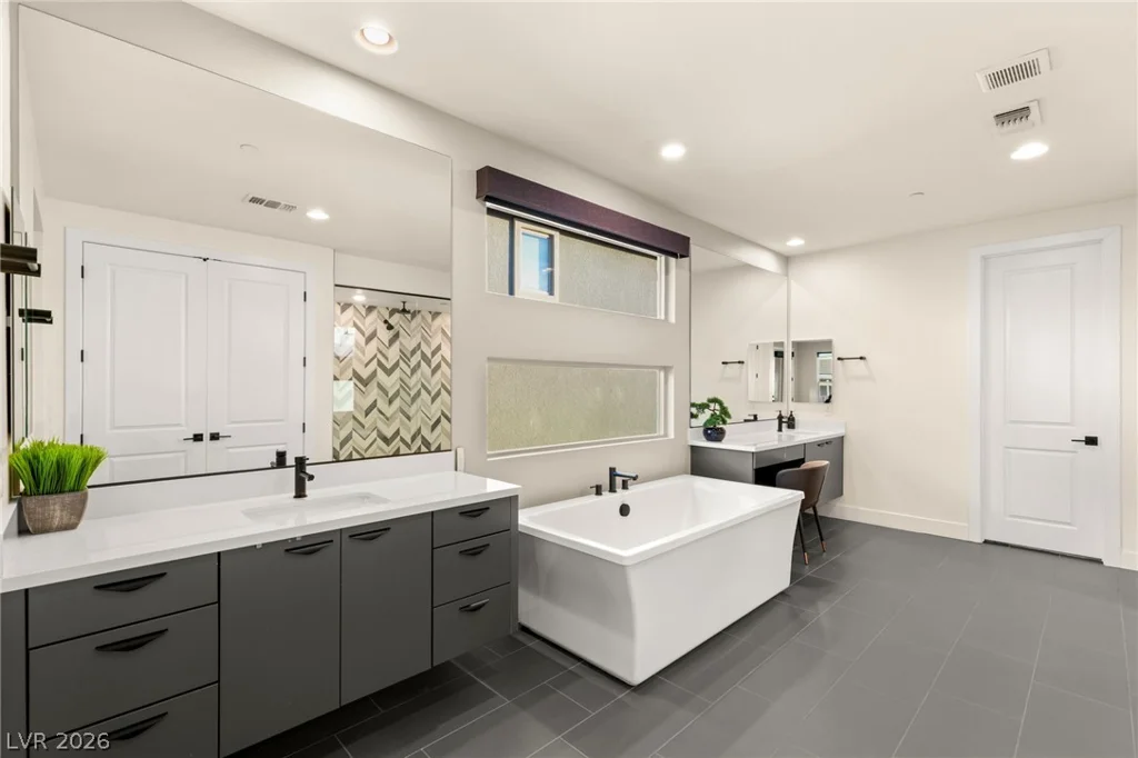 2158 Alto Vista, Henderson, NV 89052