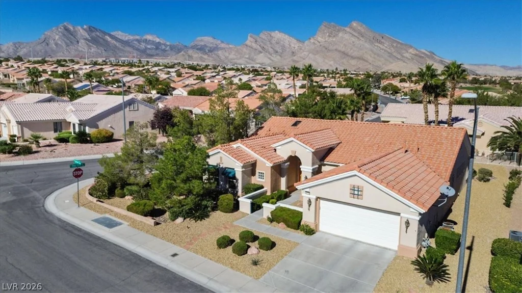 10648 Clarion, Las Vegas, NV 89134