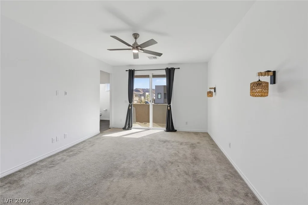 9934 Iron Creek, Las Vegas, NV 89178