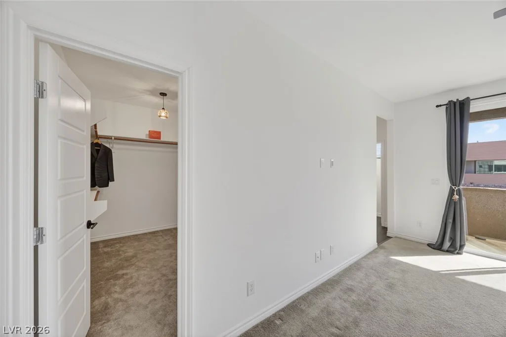 9934 Iron Creek, Las Vegas, NV 89178