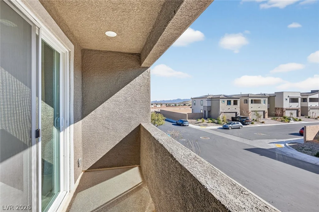 9934 Iron Creek, Las Vegas, NV 89178