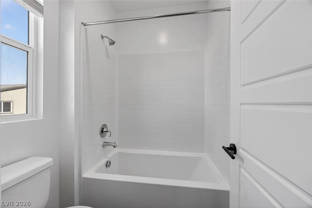 9934 Iron Creek, Las Vegas, NV 89178
