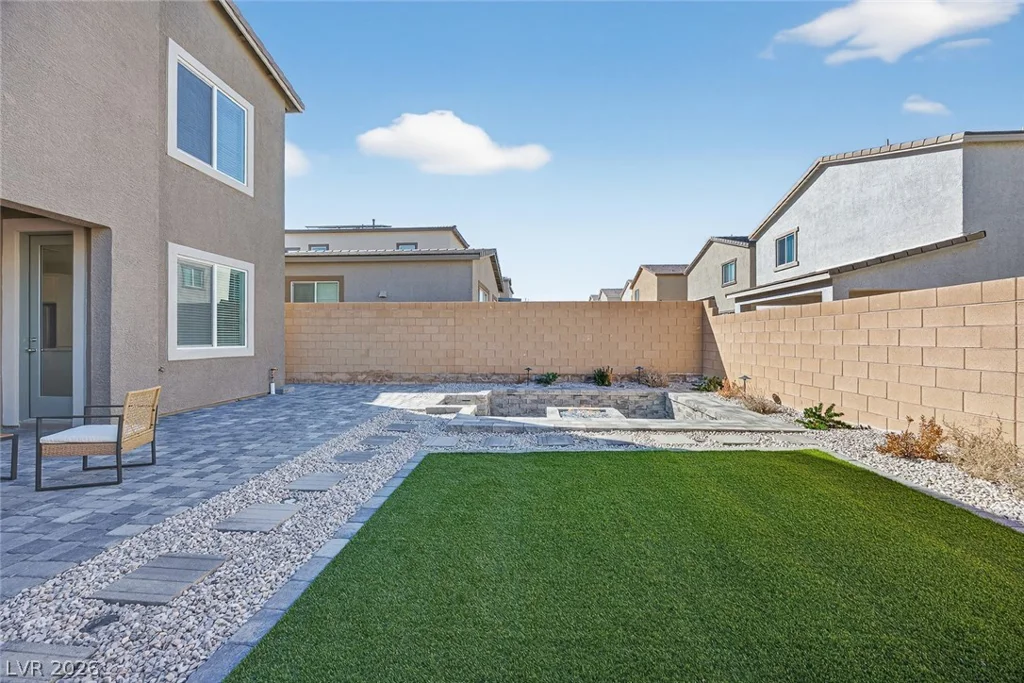 9934 Iron Creek, Las Vegas, NV 89178
