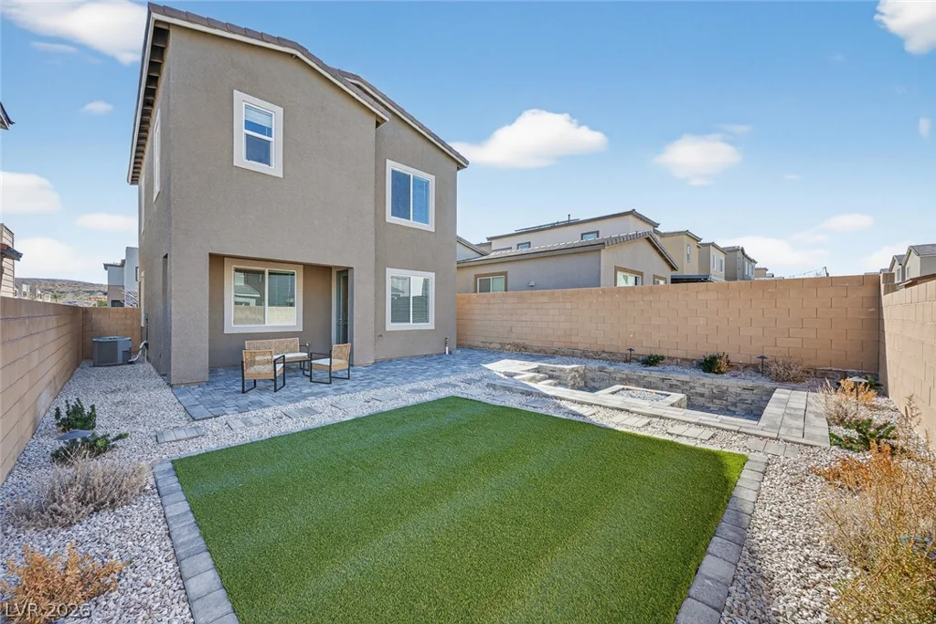 9934 Iron Creek, Las Vegas, NV 89178