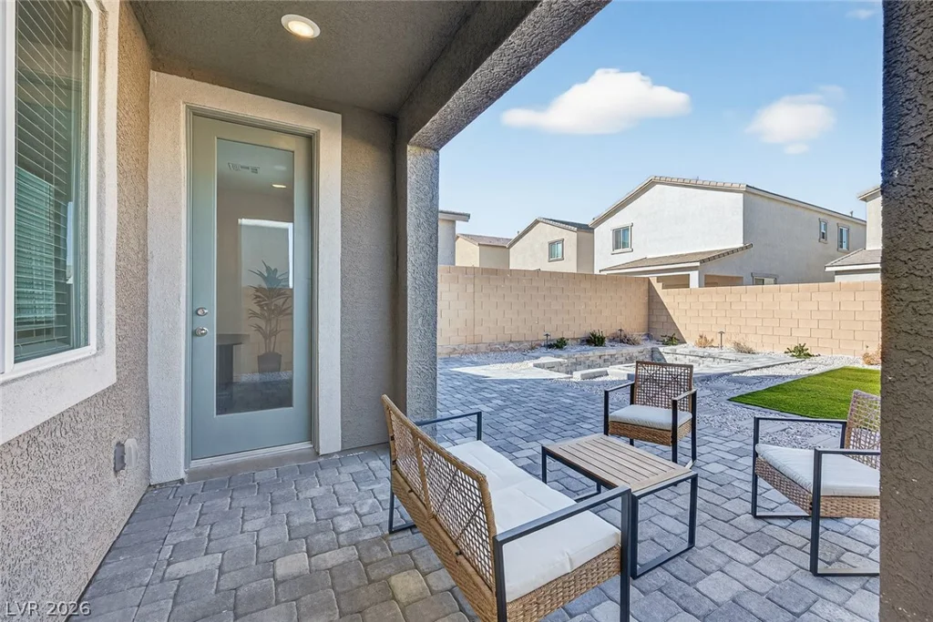 9934 Iron Creek, Las Vegas, NV 89178