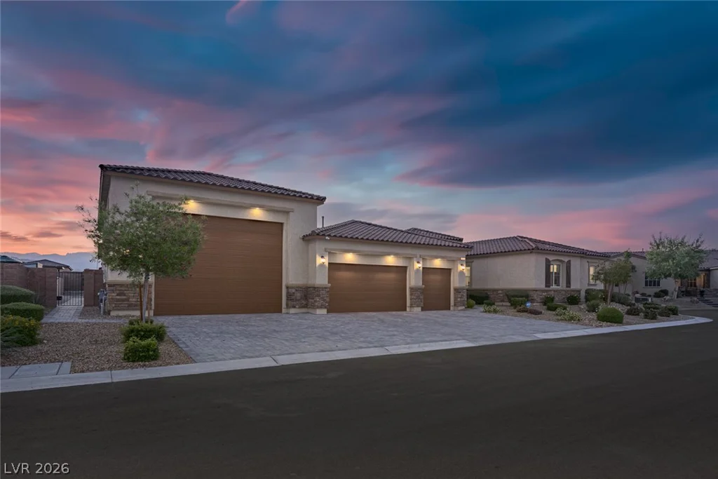 7967 Aravani, Las Vegas, NV 89131