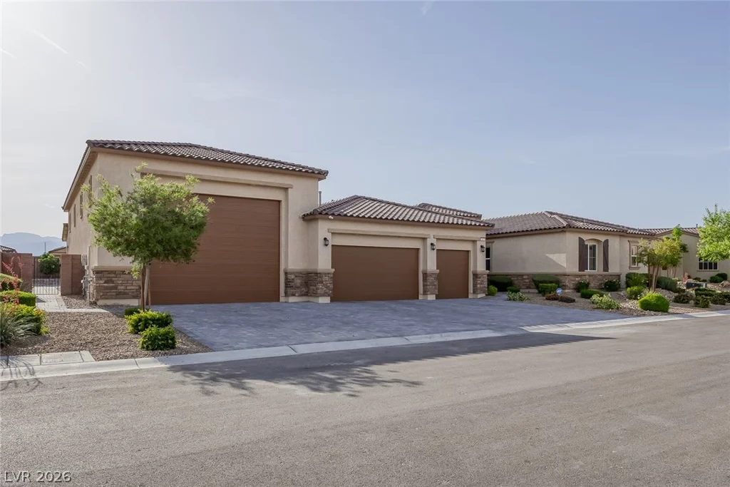 7967 Aravani, Las Vegas, NV 89131