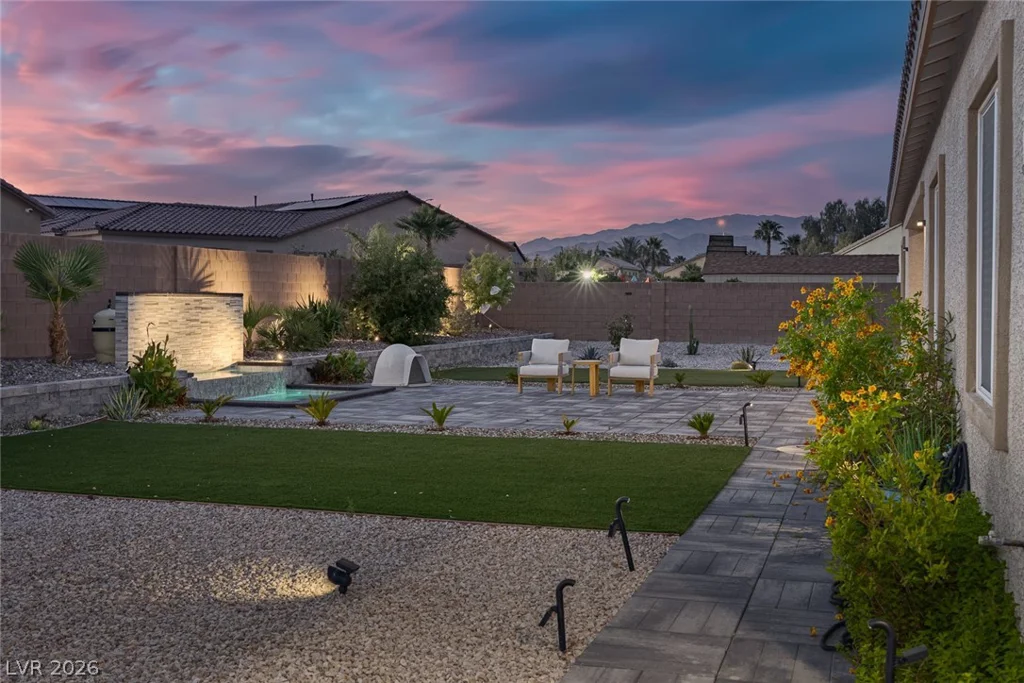 7967 Aravani, Las Vegas, NV 89131