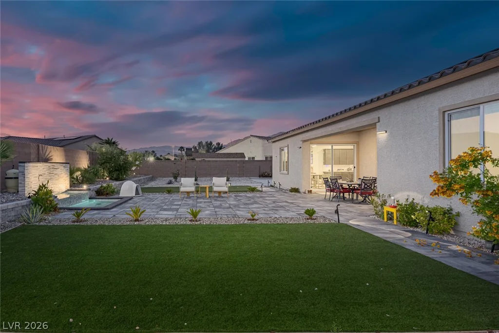 7967 Aravani, Las Vegas, NV 89131