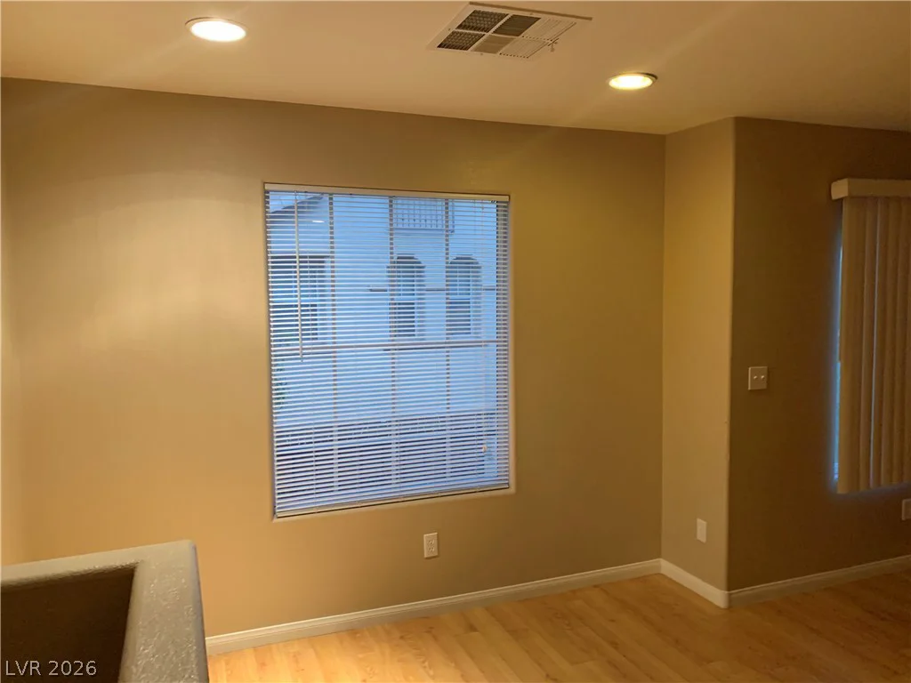 8932 Jamie Lee, Las Vegas, NV 89149