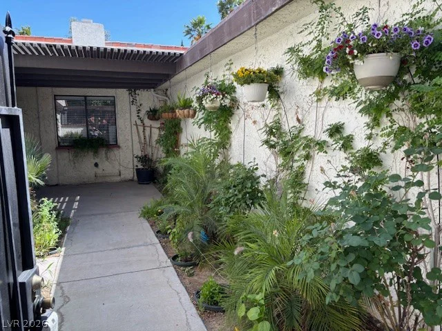 2675 San Lago, Las Vegas, NV 89121