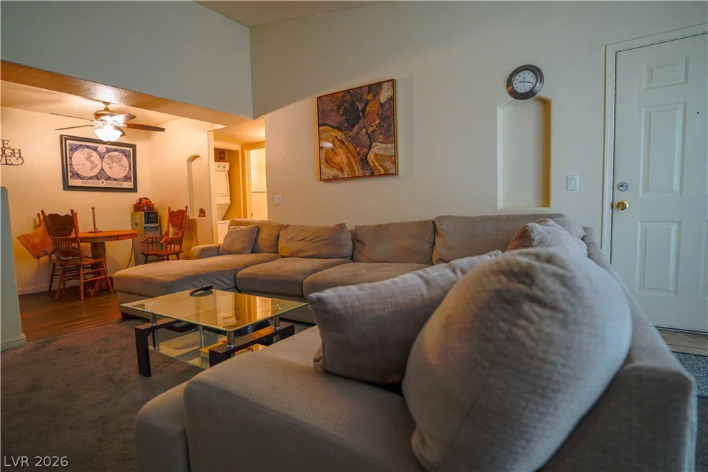 3318 Decatur, Las Vegas, NV 89130