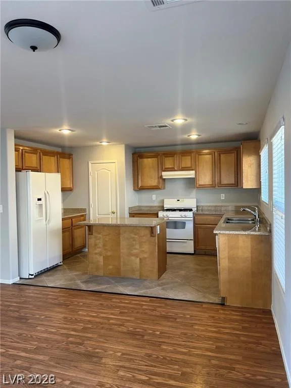 7320 Camden Pine, Las Vegas, NV 89129