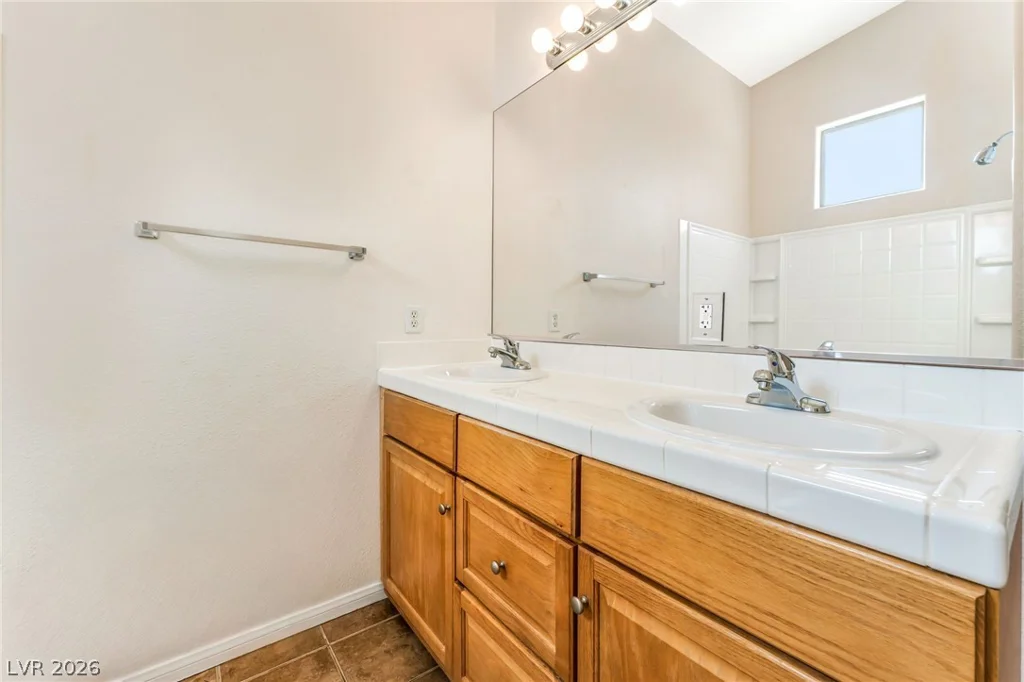 3329 Green Ice, North Las Vegas, NV 89081