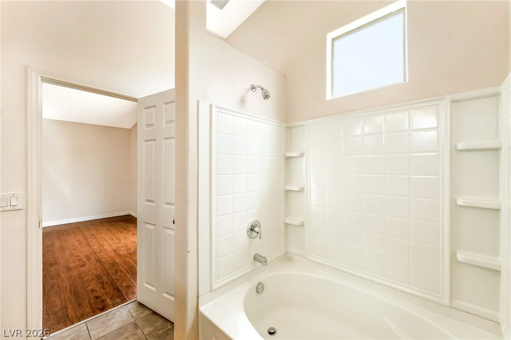 3329 Green Ice, North Las Vegas, NV 89081