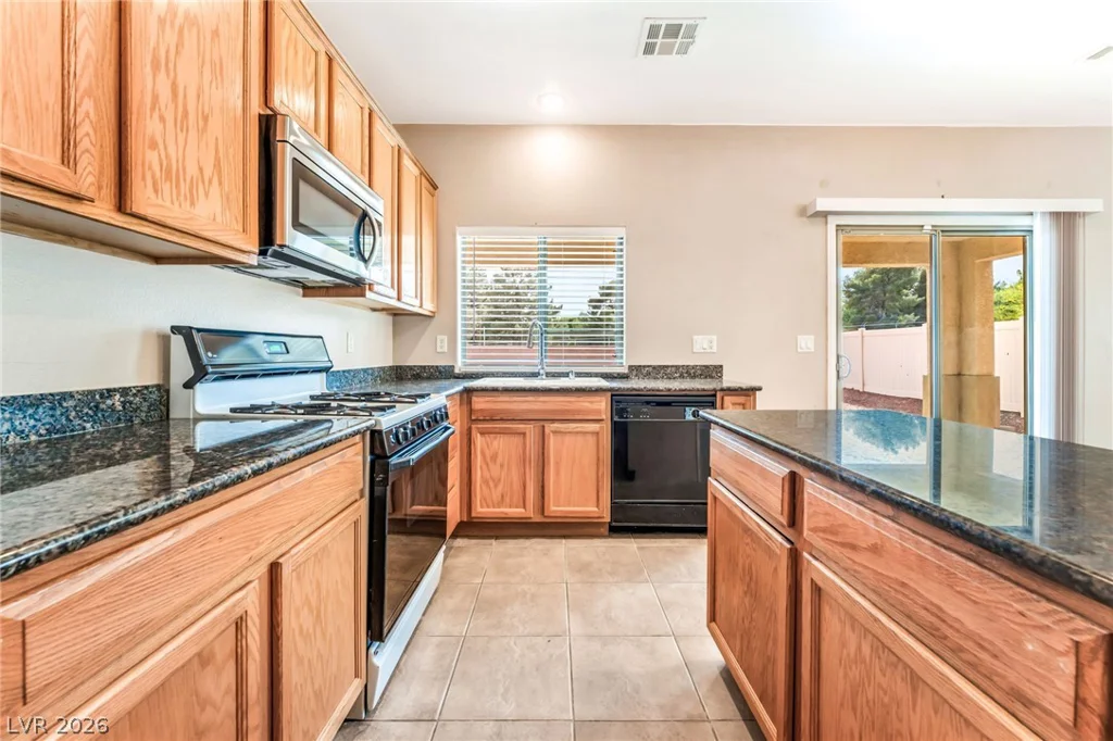 3329 Green Ice, North Las Vegas, NV 89081