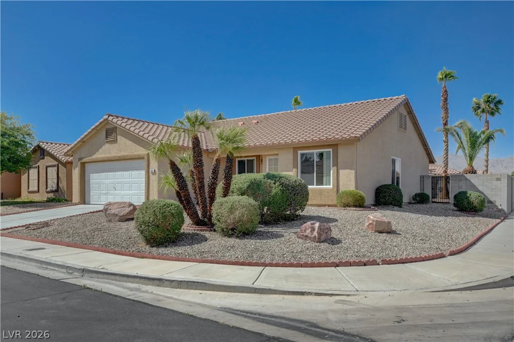 628 Tonin, North Las Vegas, NV 89031