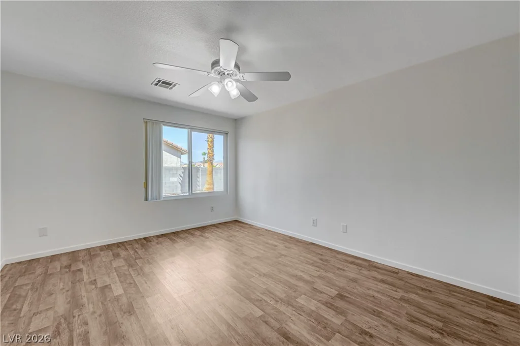 628 Tonin, North Las Vegas, NV 89031