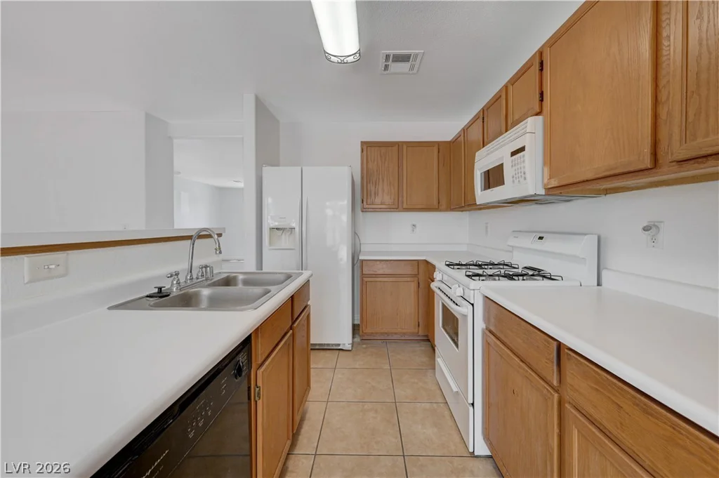 628 Tonin, North Las Vegas, NV 89031