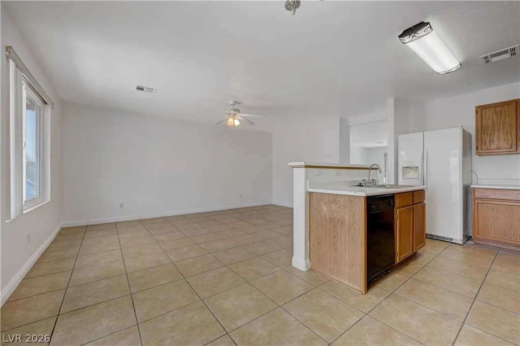 628 Tonin, North Las Vegas, NV 89031