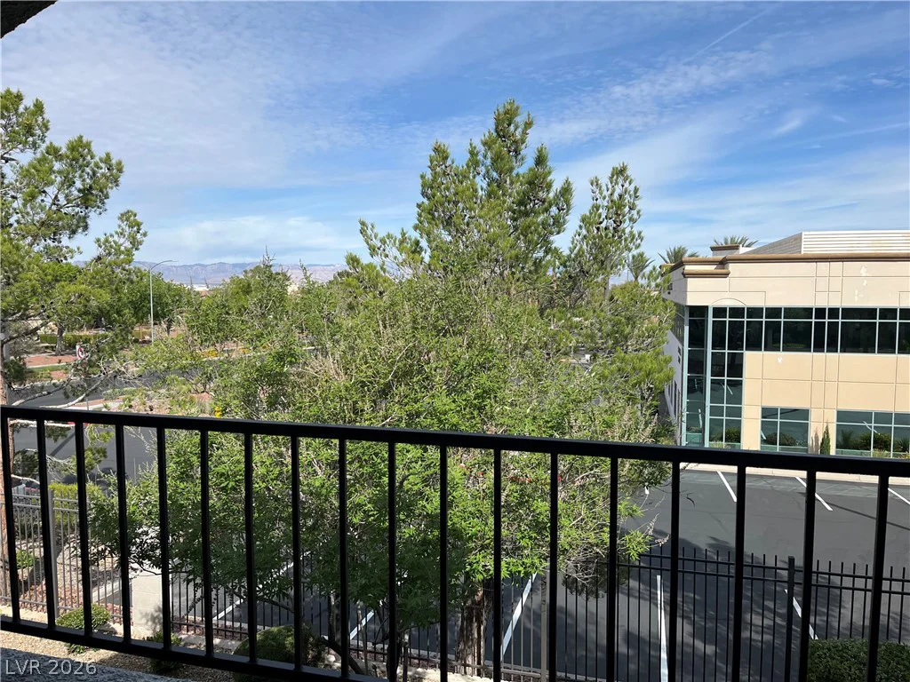 950 Seven Hills, Henderson, NV 89052