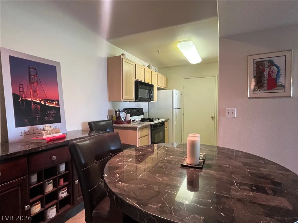 950 Seven Hills, Henderson, NV 89052