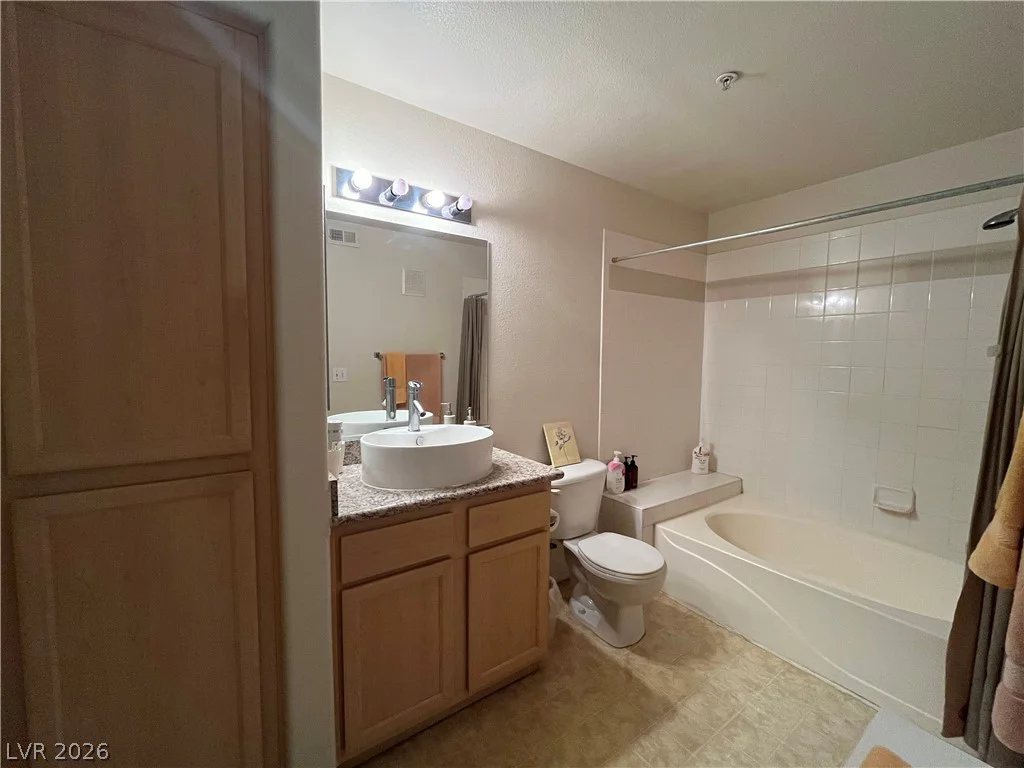 950 Seven Hills, Henderson, NV 89052