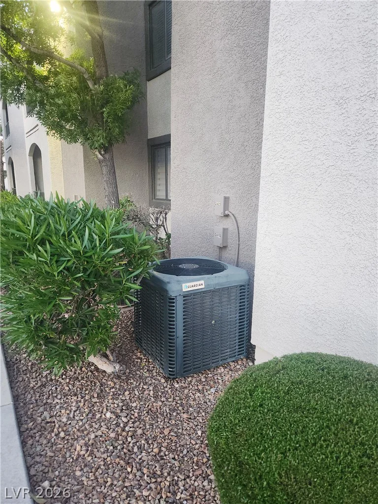 950 Seven Hills, Henderson, NV 89052